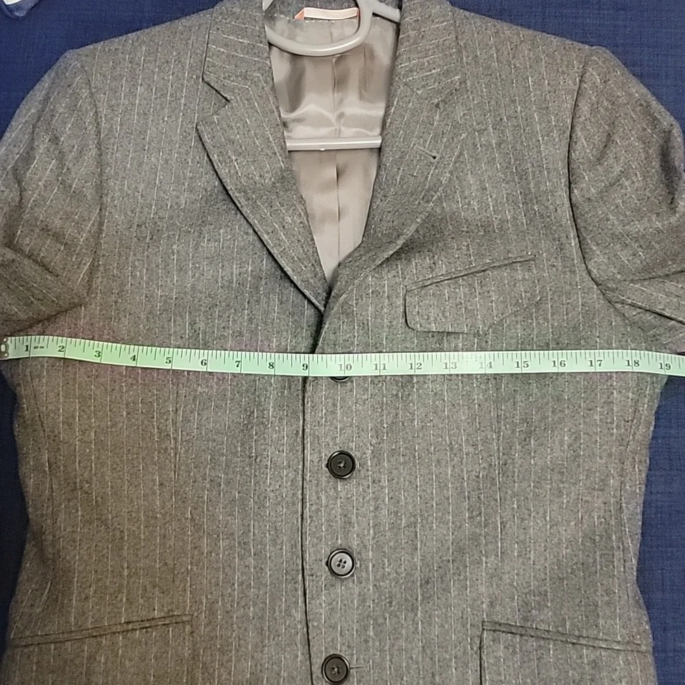 Slim Fit Striped Blazer, Wool, 4 Button Clouser, Size 38 REG, 4 hidden p…